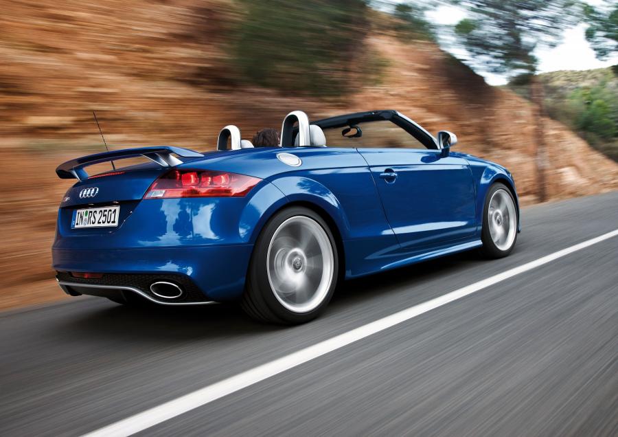  Audi TT RS Roadster (8J) 2009 года  (WW) (фото 35 из 47)
